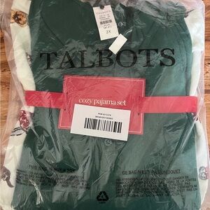 Talbots Green and White Pajama Set